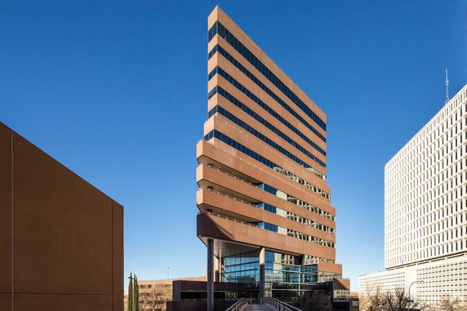 NobleProg Training Place, City  Regus – 500 Marquette Avenue